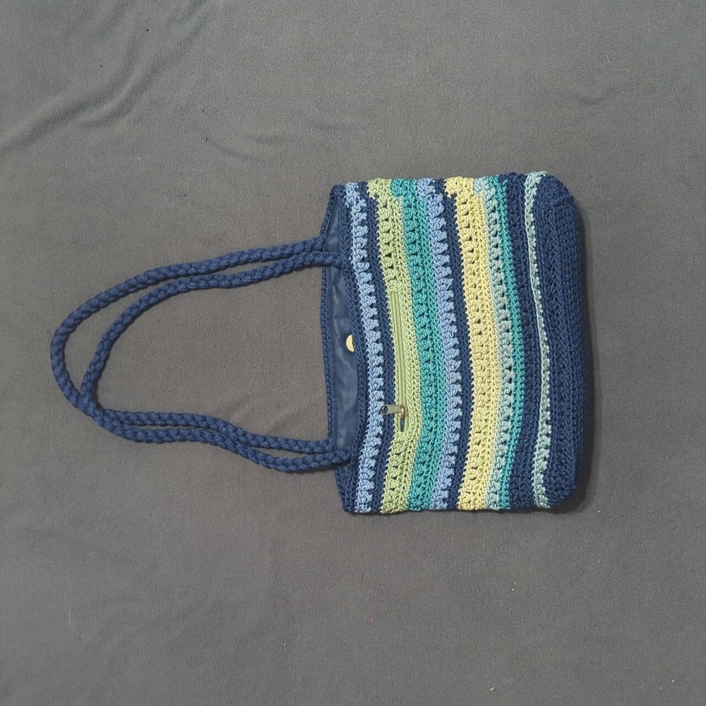 Vintage knitted purse